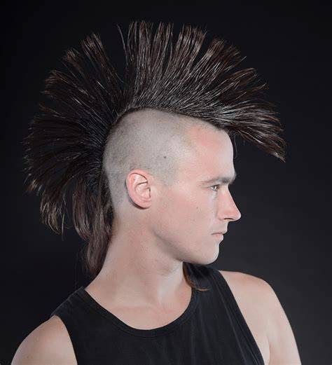Mohawk mintás modern gyerekfrizura