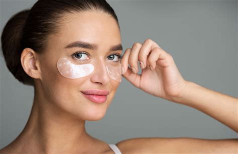 Púder használata a szem alatti karikák ellen