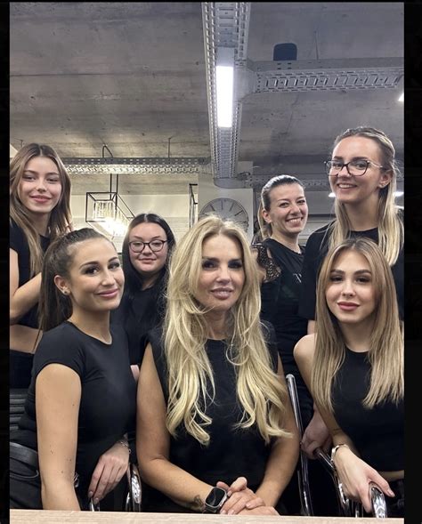 Gyerek hajvágása géppel