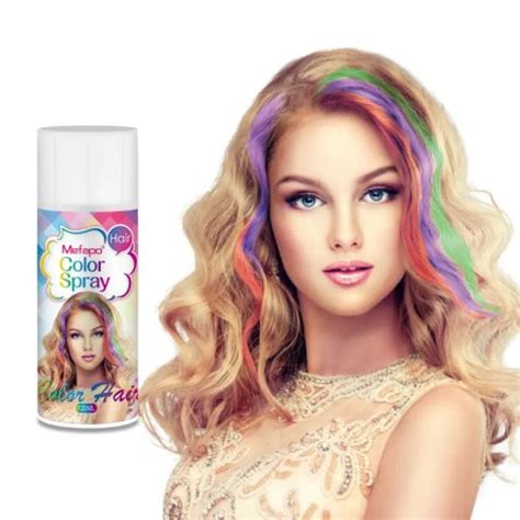 Szilveszteri parókák és hajszínező spray-k