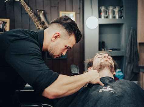 Férfi borbély szalon