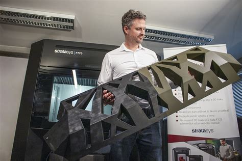 Infografika: a hajápolási LUX 3D Technológia komponensei