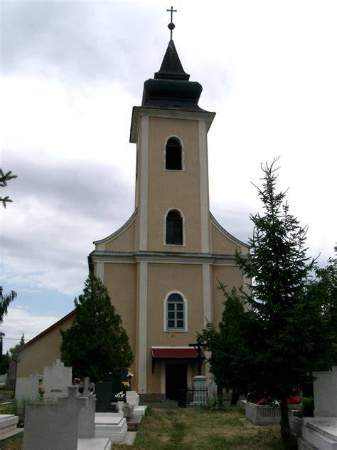 Ináncs templom - közösségi tér és kápolna