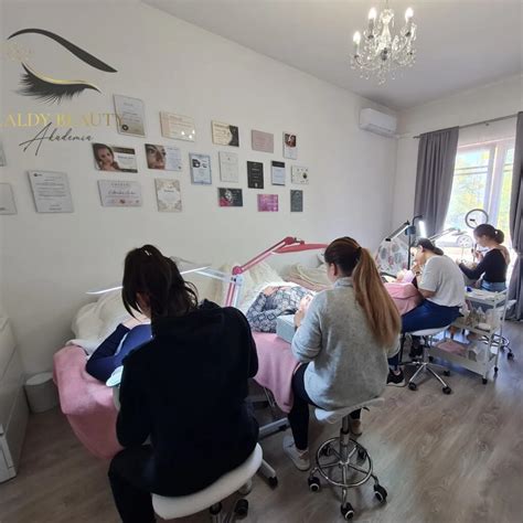 Szempillaépítő szalon