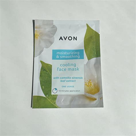 Lila színű arcmaszk Avon logóval