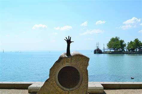 Balatonfüred és a Pajtás hajó