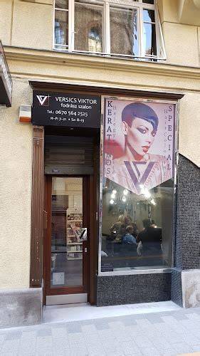 Versics Viktor csapata a szalonban