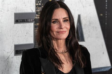 Courteney Cox rövid hajjal