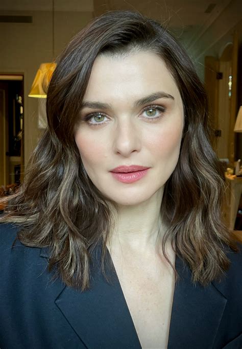 Rachel Weisz portréja