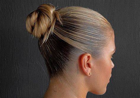 image: Sleek Bun