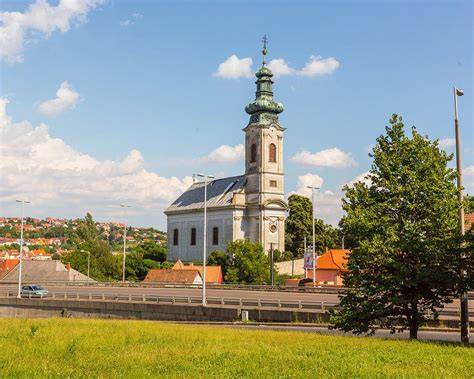 Rác templom Győr belső kertjéből
