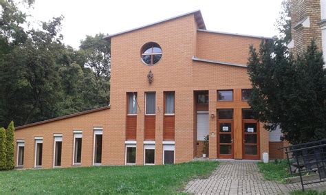 Blondera szőkítés és képzési központ