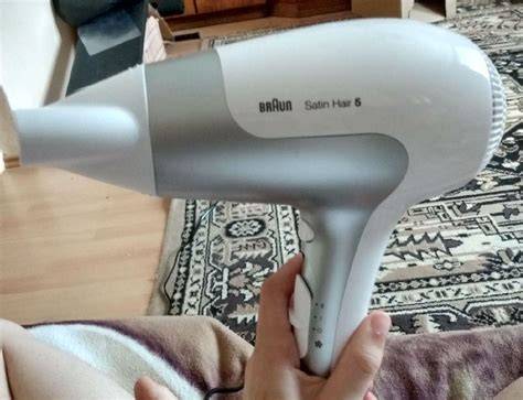 Infografika: Braun SatinHair 5 HD580 - fő jellemzők és technológiák