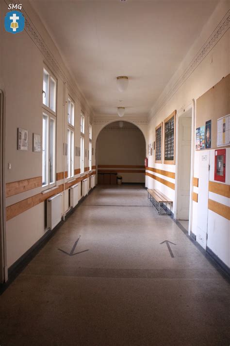 Egyetemi folyosó