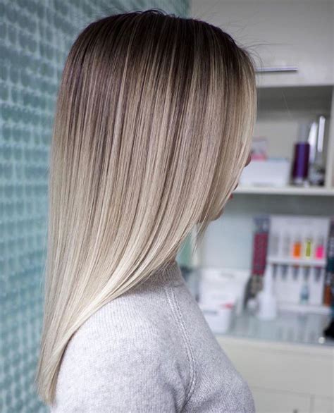 Szőke balayage frizura