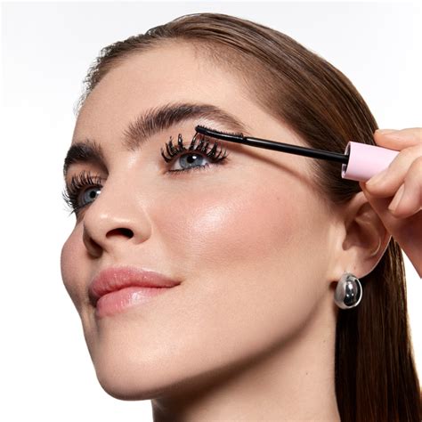 Lancôme szemceruza és szempillaspirál infografika