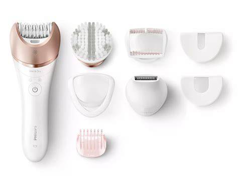 Philips Satinelle Prestige BRE631/00 esztétikus és praktikus kialakításának ábrája: ergonomikus markolat, kerámia fej, külön tartozékok
