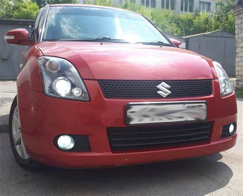 Infografika: Suzuki Swift fényszóró opciók és szempilla megoldások