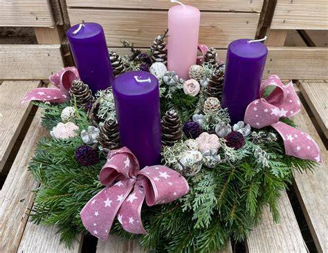 adventi koszorú színes és fa alapok