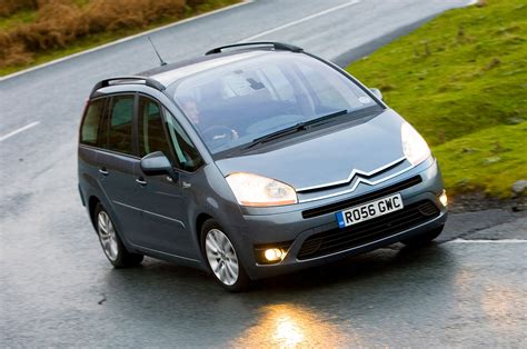 Infografika: Citroën C4 Grand Picasso összefoglaló kiadás és felszereltségek