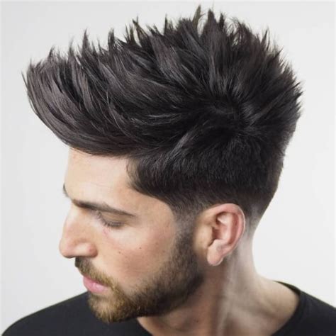 Férfi spiky frizura