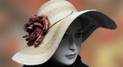 Nyári kalapok tárolása és szállítása