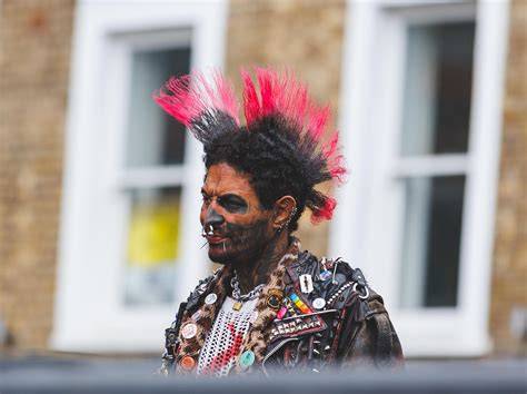 punk londoni divat villanó vizuál a filmből