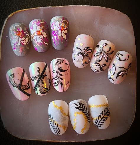 Manikűr és körömdíszítés