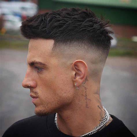 fade frizura részletei