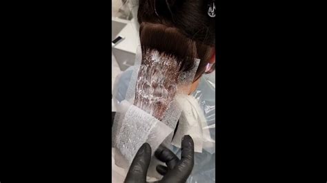 Fekete haj szőkítése