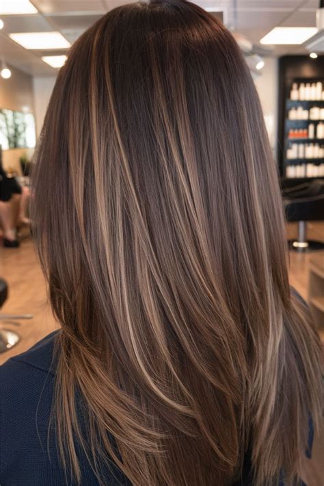 Nő balayage hajfestéssel
