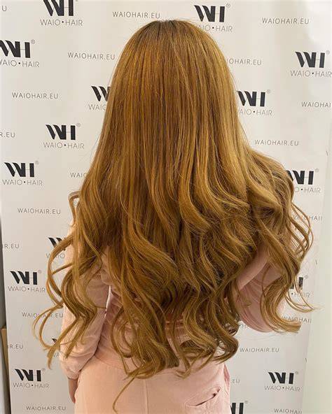 WAIO Hair szalon arculat és előnyök infographic