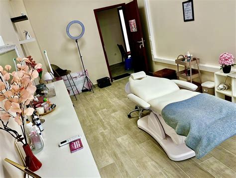 Képek a Mia Beauty Salon csapatáról és munkáiról