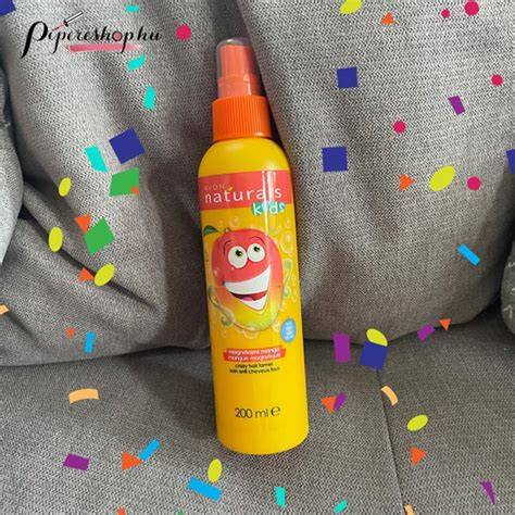 Infografika a mangó illatú Avon Naturals hajápolási rendszerről: sampon + balzsam + hajszelídítő spray