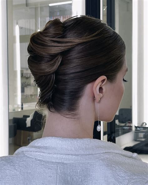 Irodai lófarok frizura