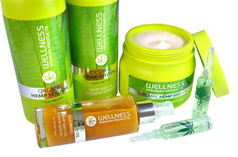 Malibu szőke hajápoló wellness készlet termékei - sampon, kondicionáló és wellness tasakok