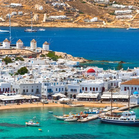 Mykonos Kis-Velence színes házak és szélmalmok