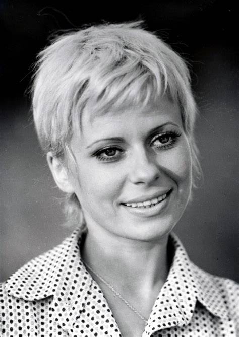 Esztergályos Cecília portréja a színpadon