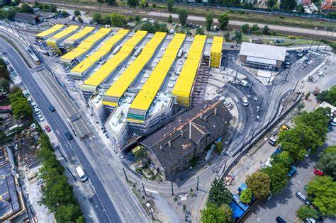 Modern és történelmi elemek összhangja a szalonban
