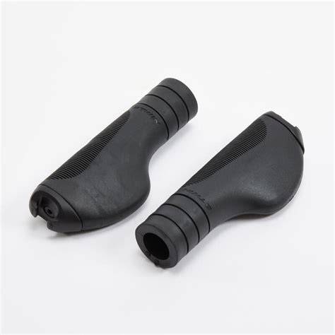 Ergonomikus markolat és kompozíció a hajvágón