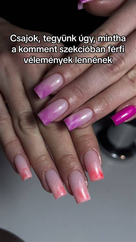 Trendi melírtechnikák és színes hajstílusok