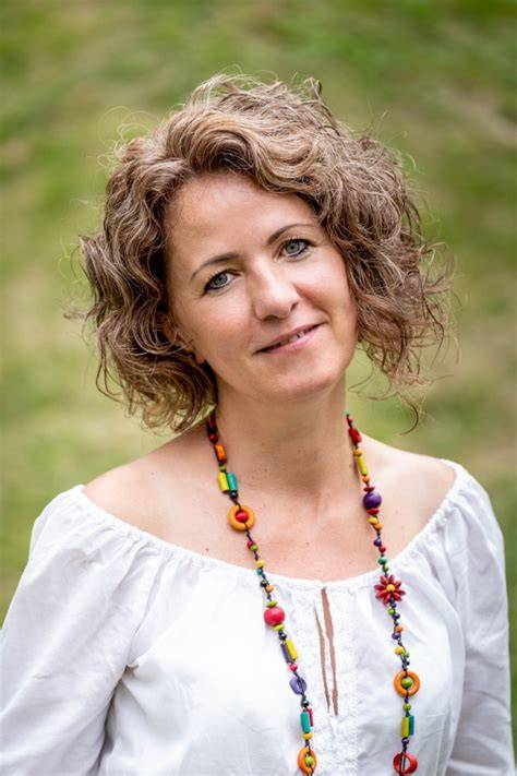 Illusztráció a növényi hajfestésről és az ILNAMO eljárásról