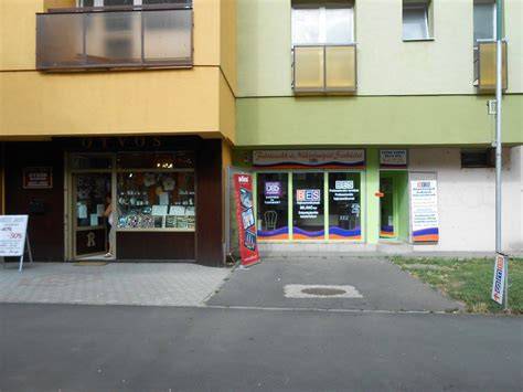 fodrászcikk és parfüméria Kaposvár látvány