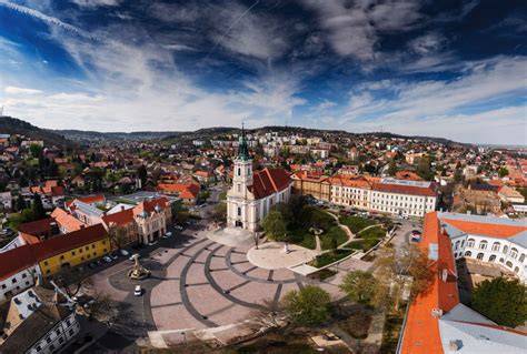 Szekszárd város panoráma és fodrászatok elhelyezkedése