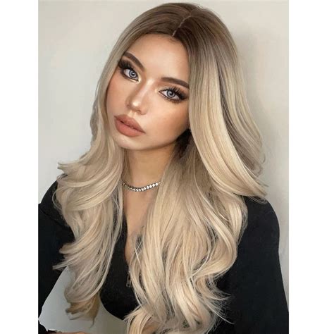 természetes hullámos haj