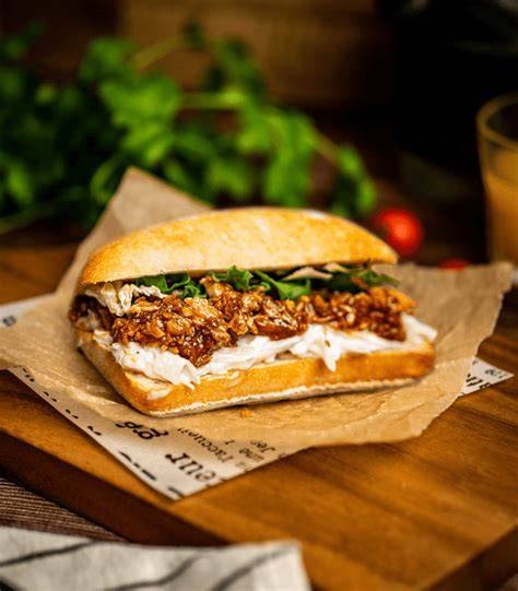 pulled pork szendvics összeállítás ciabatta