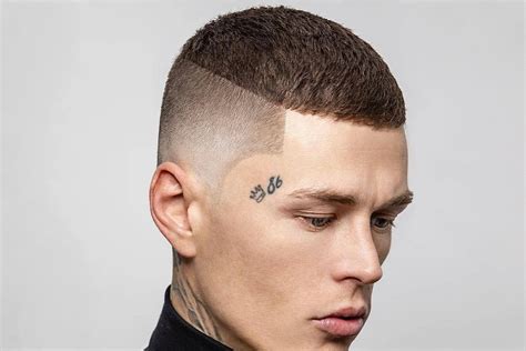 buzz cut minimalist frizura