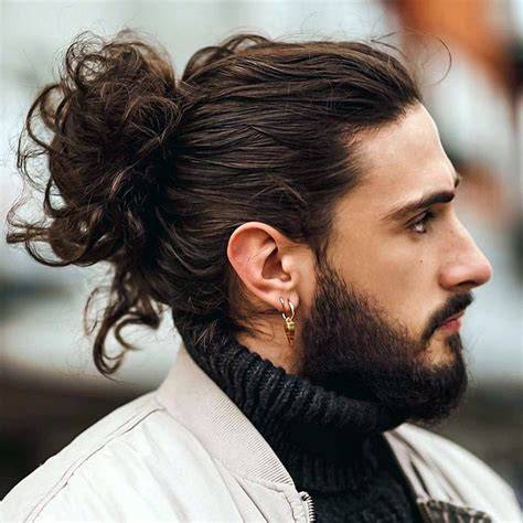 man bun konty részletei