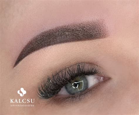 különböző szemöldök tetoválási technikák: szálas, púderes, ombre, soft powder
