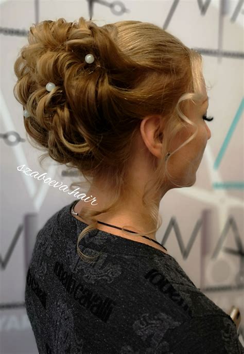 Chignon konty frizura
